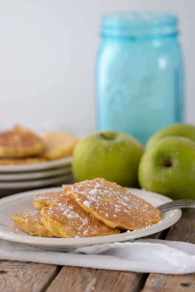 Have you ever had apple fritters? They're such a delicious dessert. The combination of crunchy, sweet, and fruity deliciousness is classically summer in my mind. This healthy and easy apple fritters recipe will surely have them on your list of favorites as well.