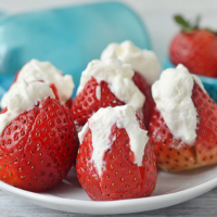 cropped-Cheesecake-Stuffed-Strawberries-Featured.png