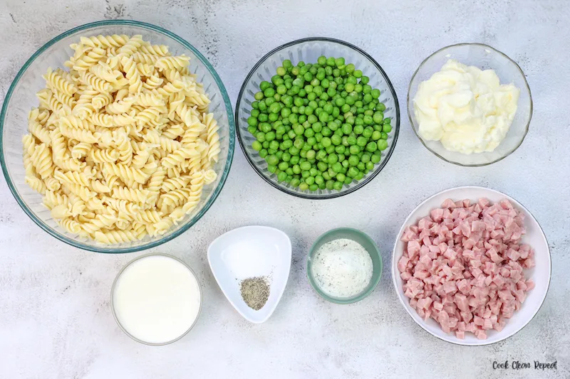 ingredients needed to make this ruby Tuesday pasta salad recipe. 