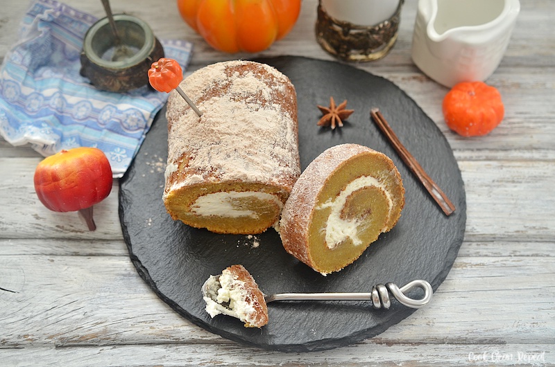 Finished images of easy pumpkin roll