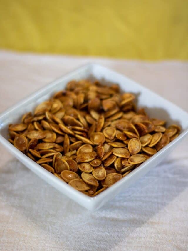 A bowl full of the finished seeds ready to be enjoyed.