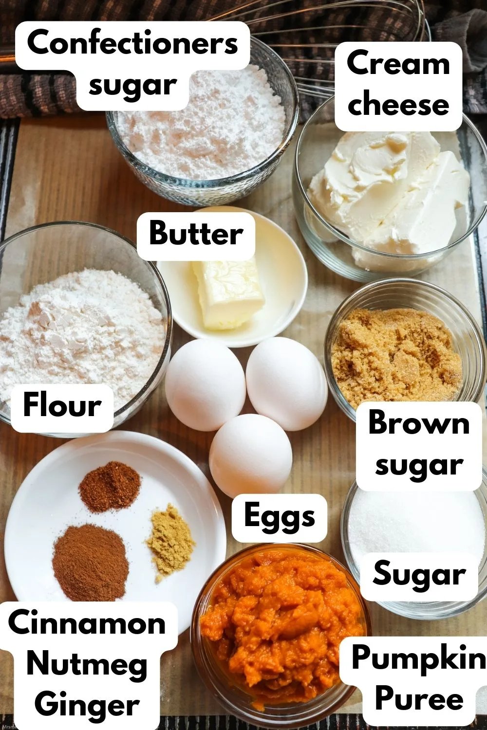 ingredients needed for this easy pumpkin cake roll recipe