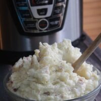 image showing finished instant pot garlic mashed potatoes