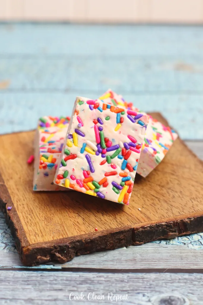 A close up look at the finished marshmallow fudge on a cutting block ready to eat! 