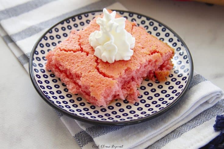Horizontal image showing the finished sprite cake recipe.