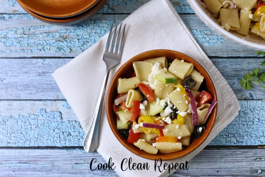 A delicious bowl of the greek pasta salad recipe.