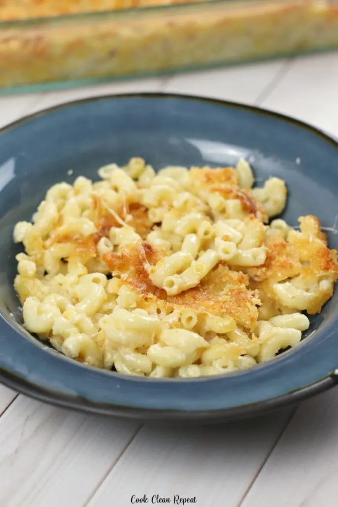 A delicious bowl full of Mac and cheese ready to be shared. 