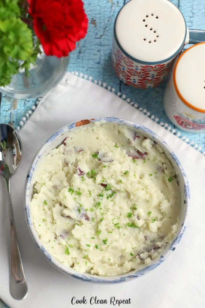A dish full of ruby Tuesday mashed potatoes recipe done and ready to be served. 