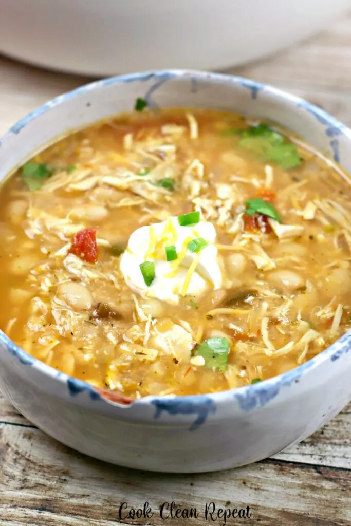 A look at a delicious bowl full of the white chicken chili ready to be enjoyed. 