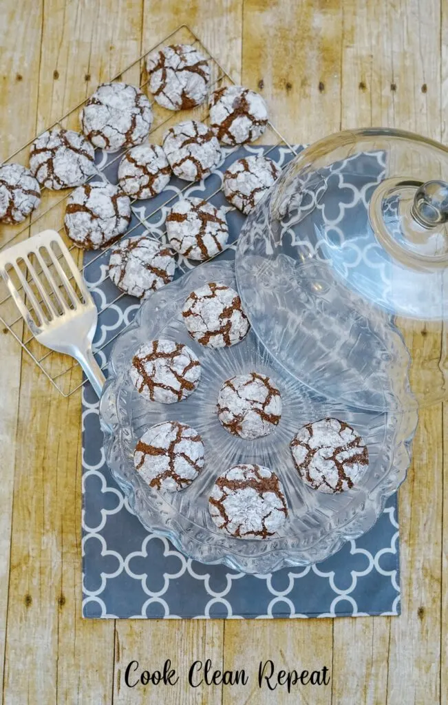 A top down view of the finished cookies on a serving platter ready to eat. 