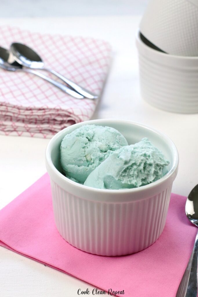 A bowl full of the finished cotton candy ice cream