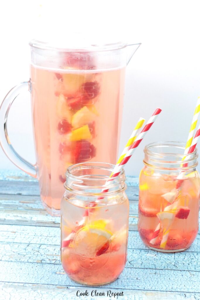Some glasses of this delicious strawberry lemon water ready to drink.