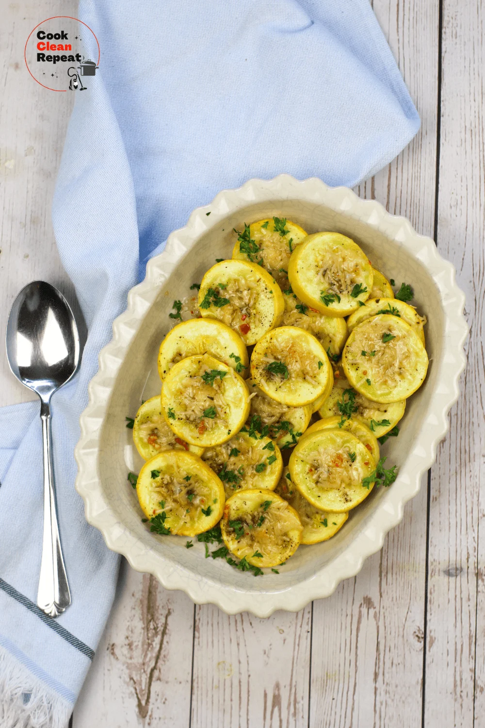 Yellow squash baked in oven with cheese