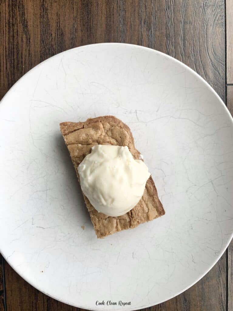 A top down look at a finished peanut butter blondie ready to eat.