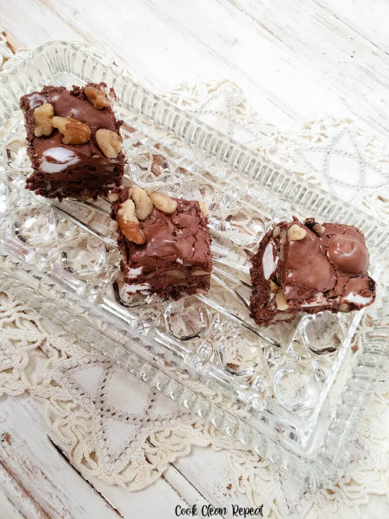 Here's some of the delicious finished rocky road fudge ready to eat. 