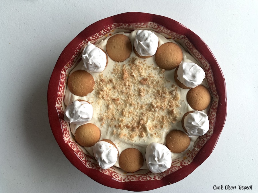 Featured image showing the full plate of the finished banana pudding dip ready to serve.