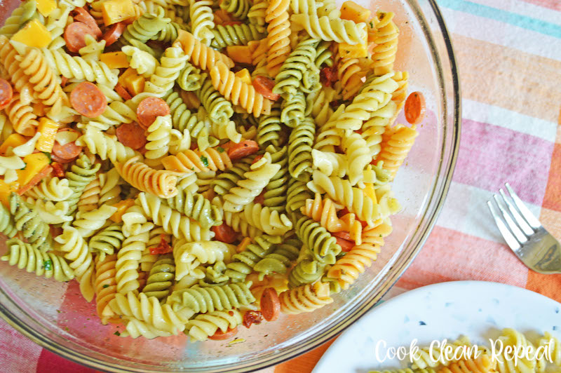 A close up of the finished bowl of Italian pasta salad ready to serve. 
