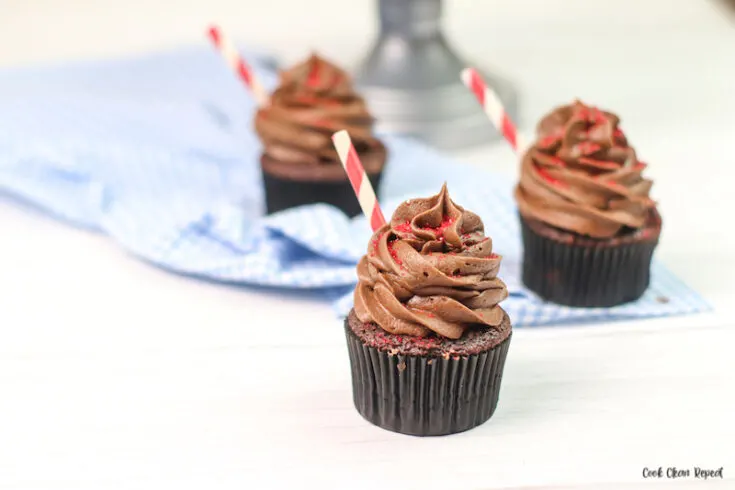 Featured image showing the finished Dr. Pepper cupcakes ready to eat.