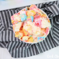 featured image showing a bowl full of marshmallow peeps ice cream.