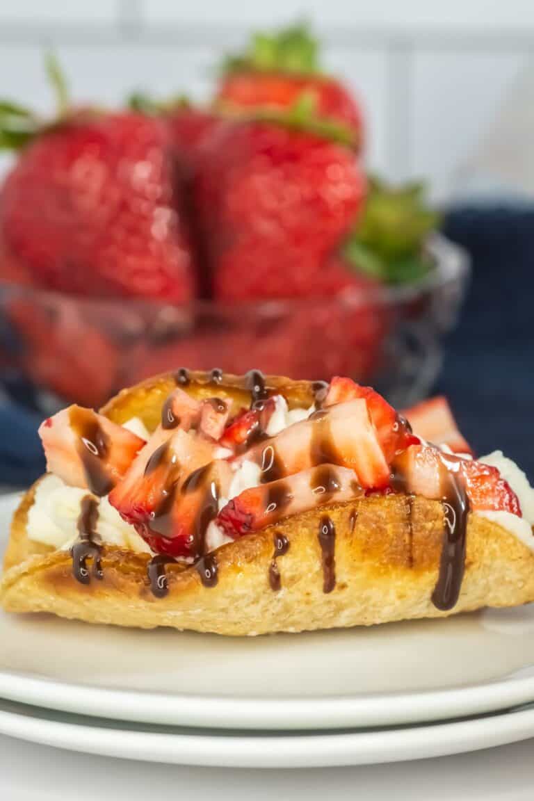 Strawberry Cheesecake Tacos