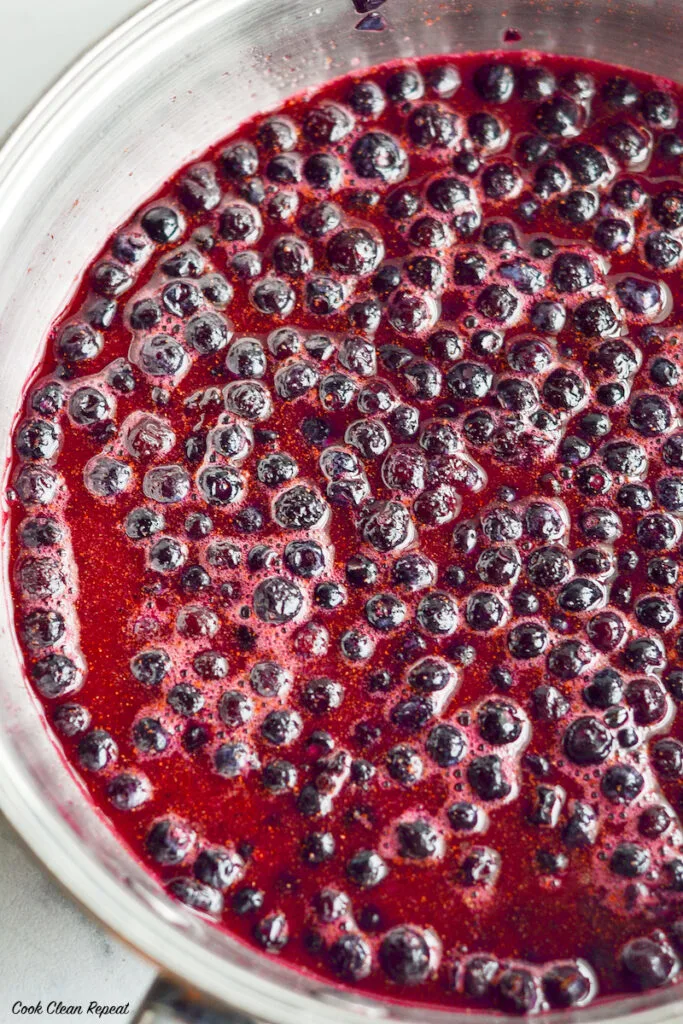 cooled blueberry mixture