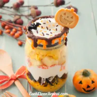 Cute and Spooky Halloween Desserts Featured Image