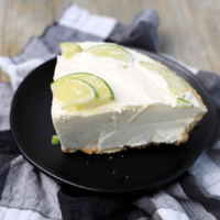 featured image showing finished key lime ice cream pie