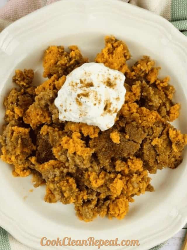 Thanksgiving Dump Cakes Featured Image