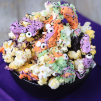 featured image showing the finished halloween popcorn.
