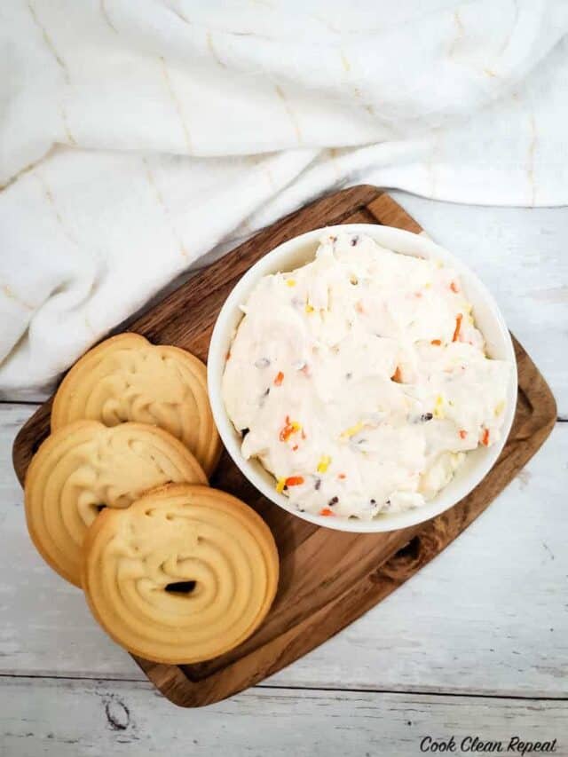 top down view of the finished thanksgiving cheesecake dip.