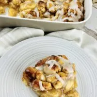 a look at the finished recipe for apple pie cinnamon rolls