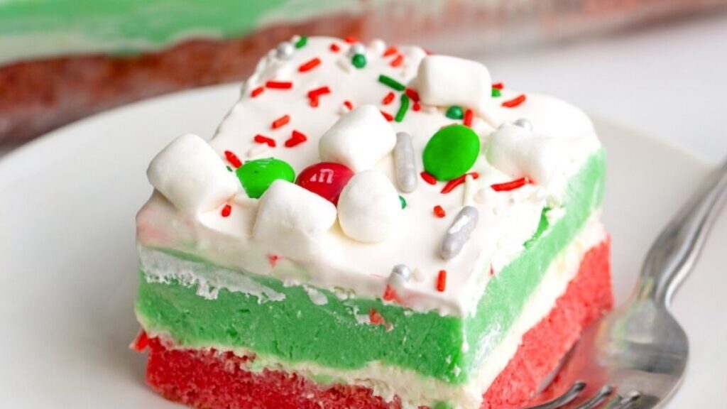 Layers of red and green dessert lasagna.