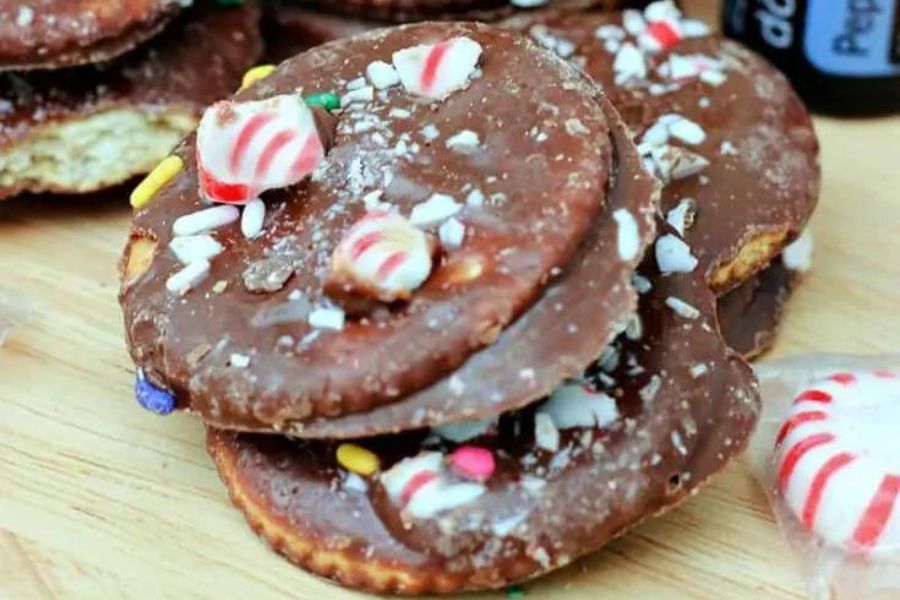 Cookies with melted chocolate and crushed peppermint candies