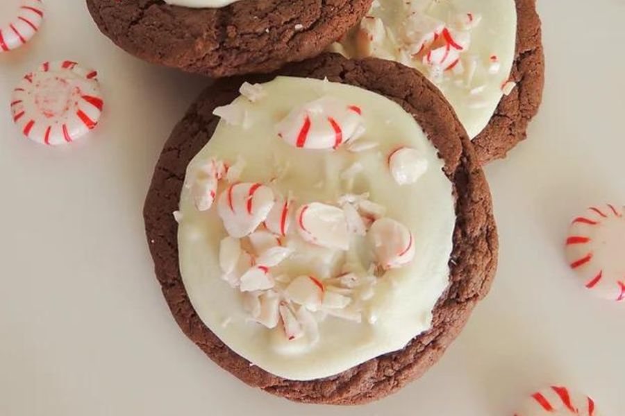 Cookie with melted white chocolate and crushed peppermint candies