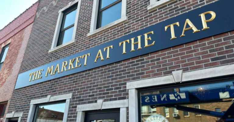 16 Hole-In-The-Wall Iowa Restaurants That Show Small-Town Dining Still Thrives