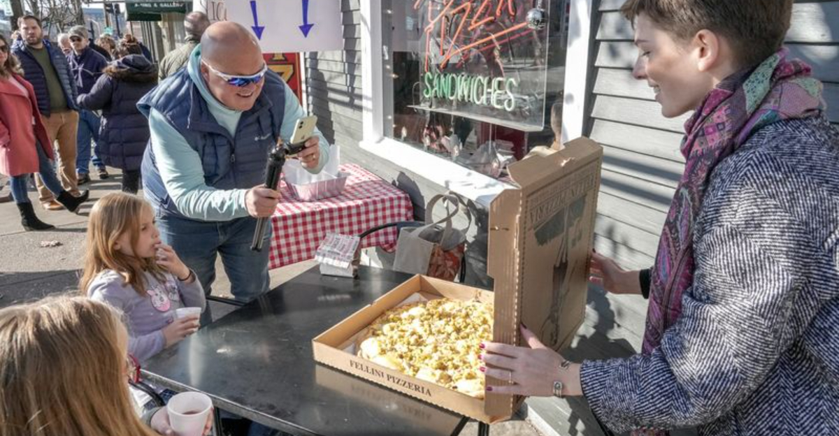 Fellini’s Thanksgiving Pizza Coming To Rhode Island