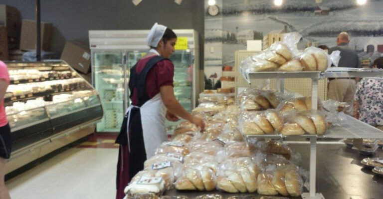 Maryland’s Amish Food Haven Draws Locals And Families Alike