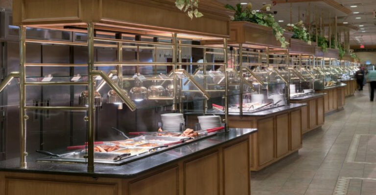 The Charming Restaurant In Pennsylvania Locals Swear Has The State’s Finest Pies