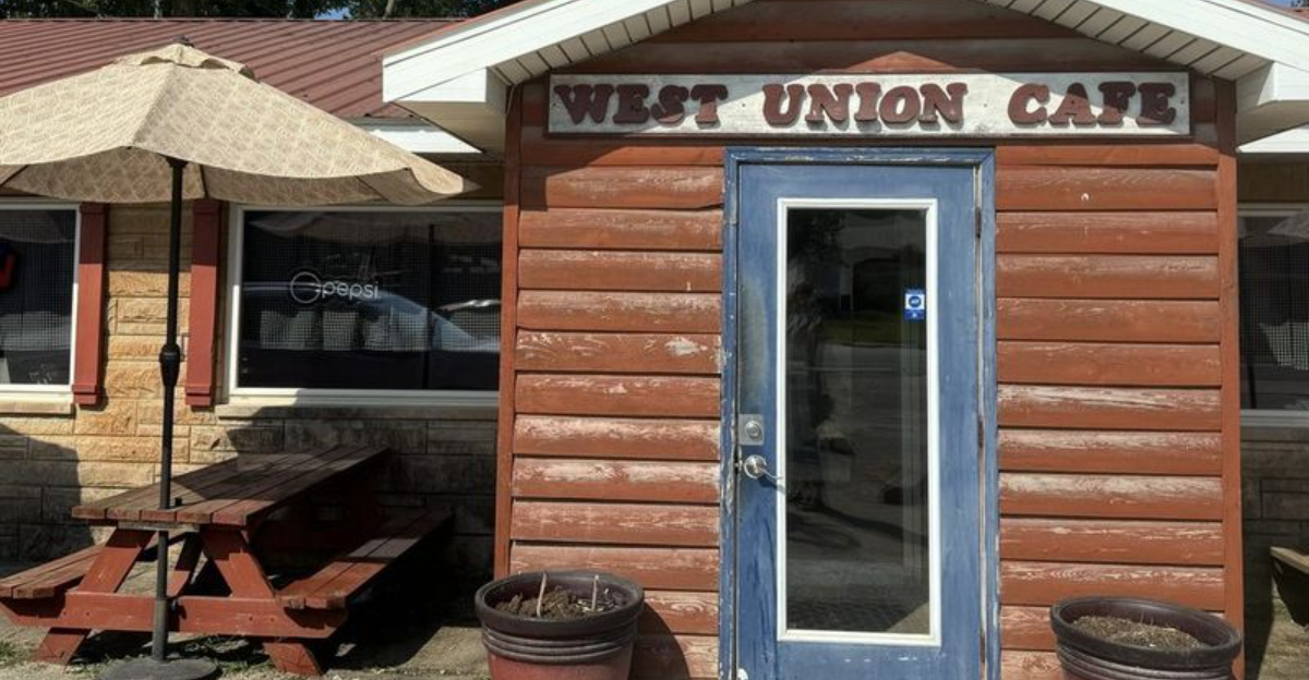 The West Union Cafe, A Small-Town Gem In Illinois