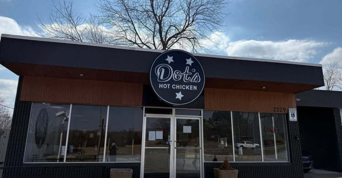 11 Arkansas Spots Serving Fried Chicken Too Good To Skip