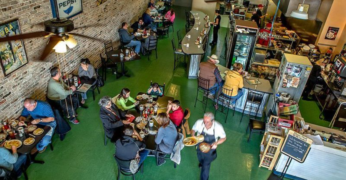 12 Small-Town Arizona Restaurants With Surprisingly Big Flavor