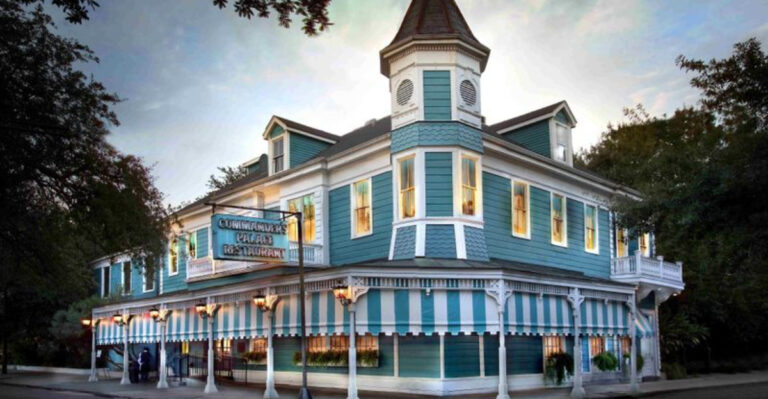 15 Of The Best Restaurants In Louisiana That Keep Locals Coming Back For More