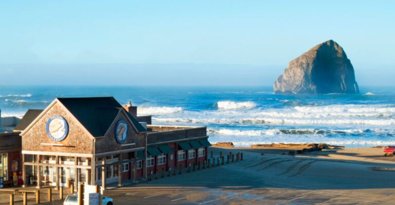 16 Coastal Oregon Restaurants Where Every Meal Comes With Ocean Views