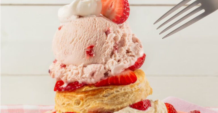 20 Classic California Desserts Still Served In Old-School Diners