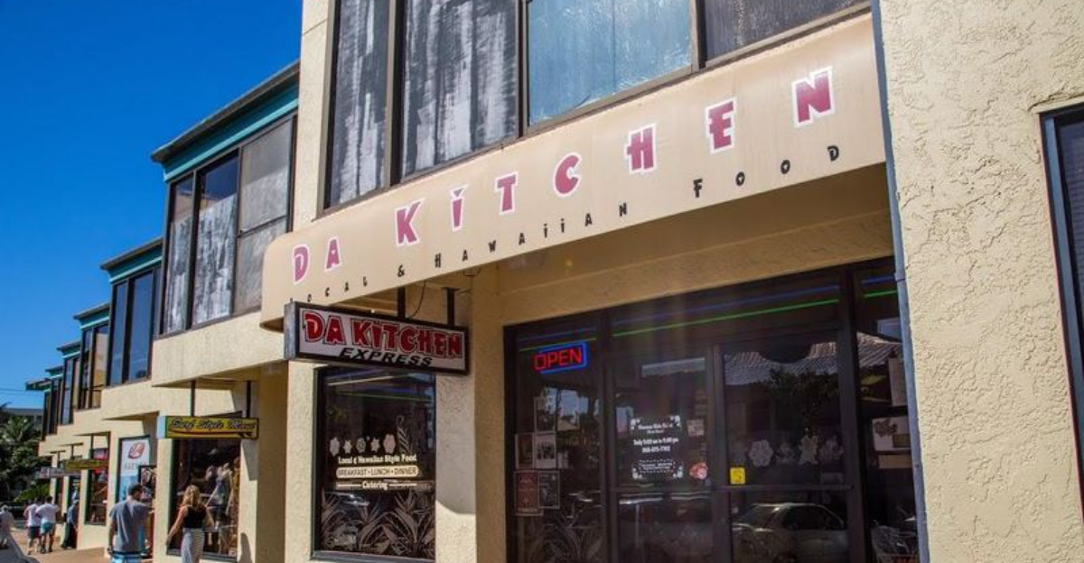 Taste The Aloha Spirit At 17 Plate Lunch Restaurants In Hawaii