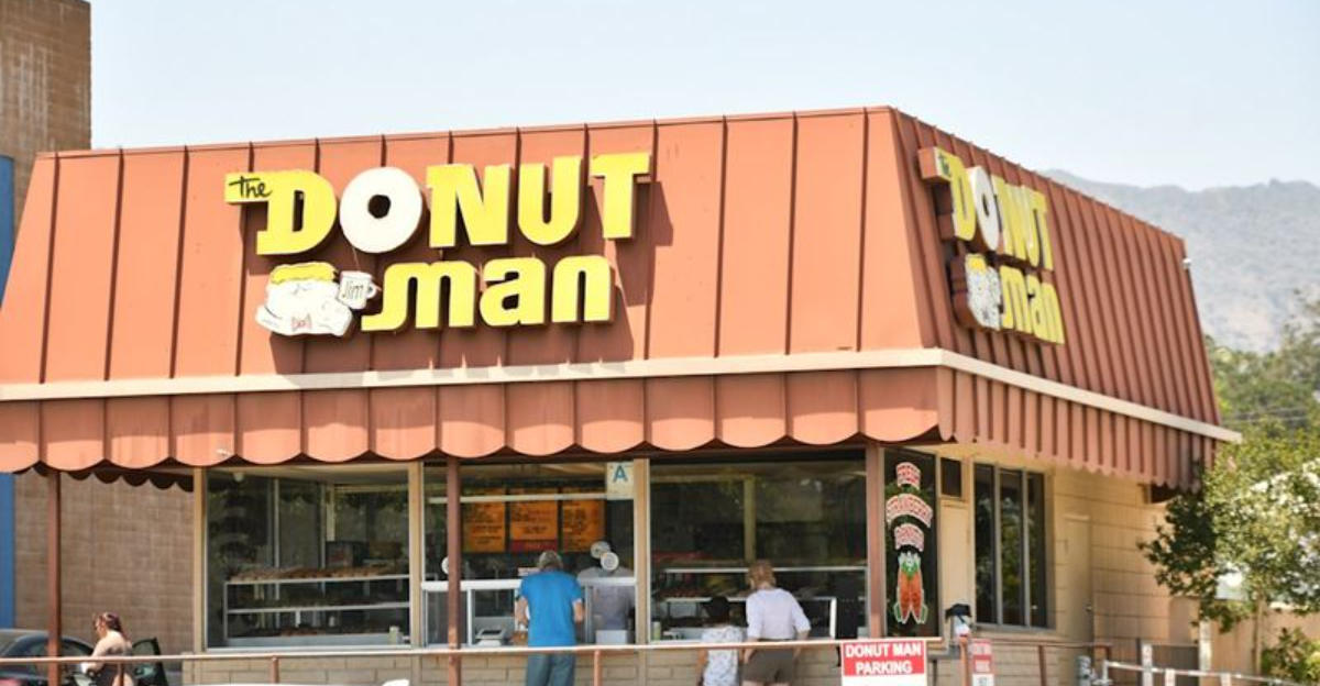 Taste The Famous Treats At The Donut Man In Glendora California