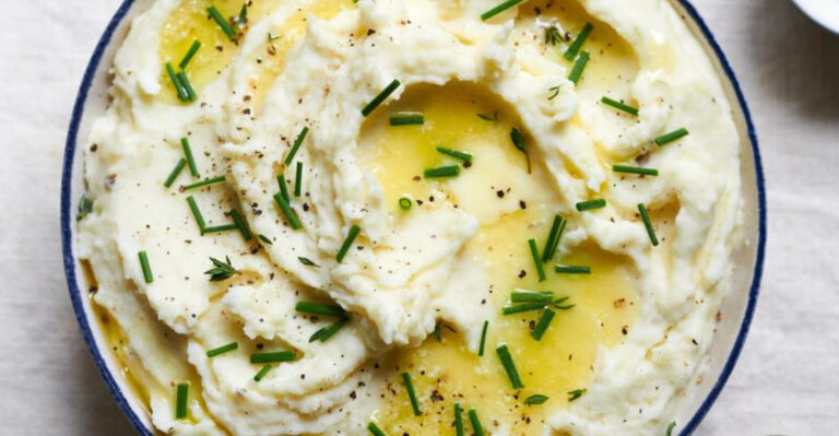 The Most Popular Thanksgiving Side Dish Is Still Mashed Potatoes And For Good Reason