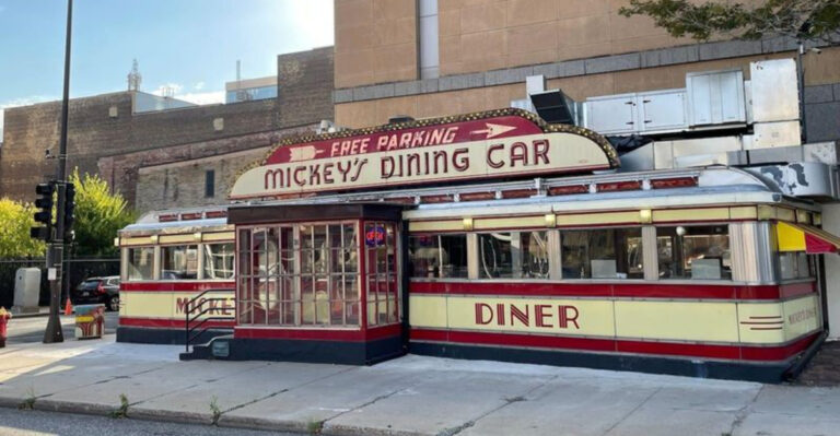 The Must-Visit Mom-and-Pop Restaurant Serving Comfort Food In Every State