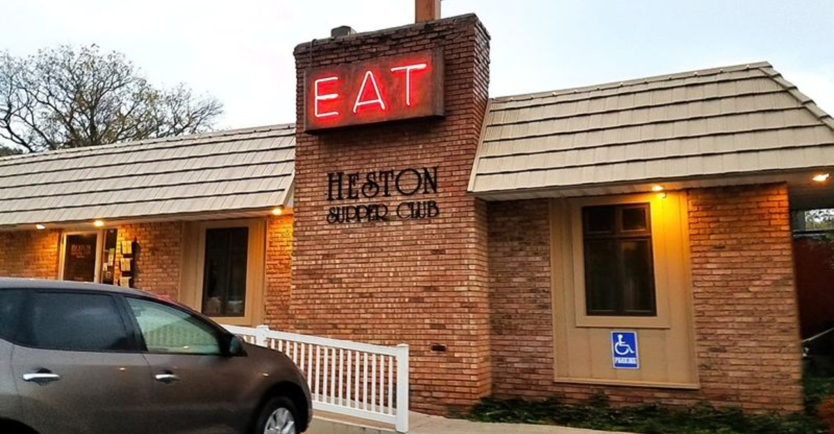 This Classic Supper Club In Indiana Dishes Up The Best Coconut Cream Pie You’ll Ever Taste