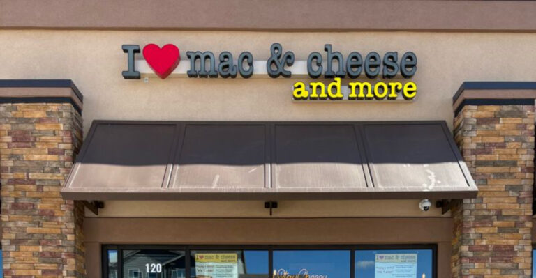 12 North Carolina Restaurants That Turn Mac And Cheese Into The Main Event